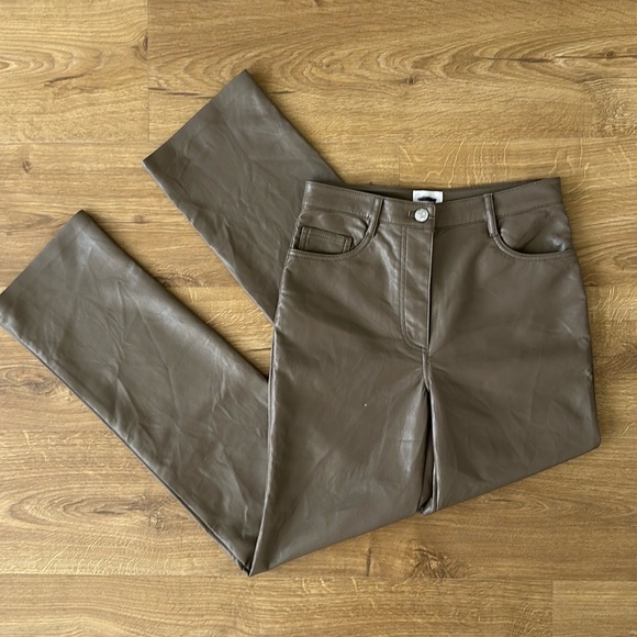 aritzia melina pant - Picture 2 of 7
